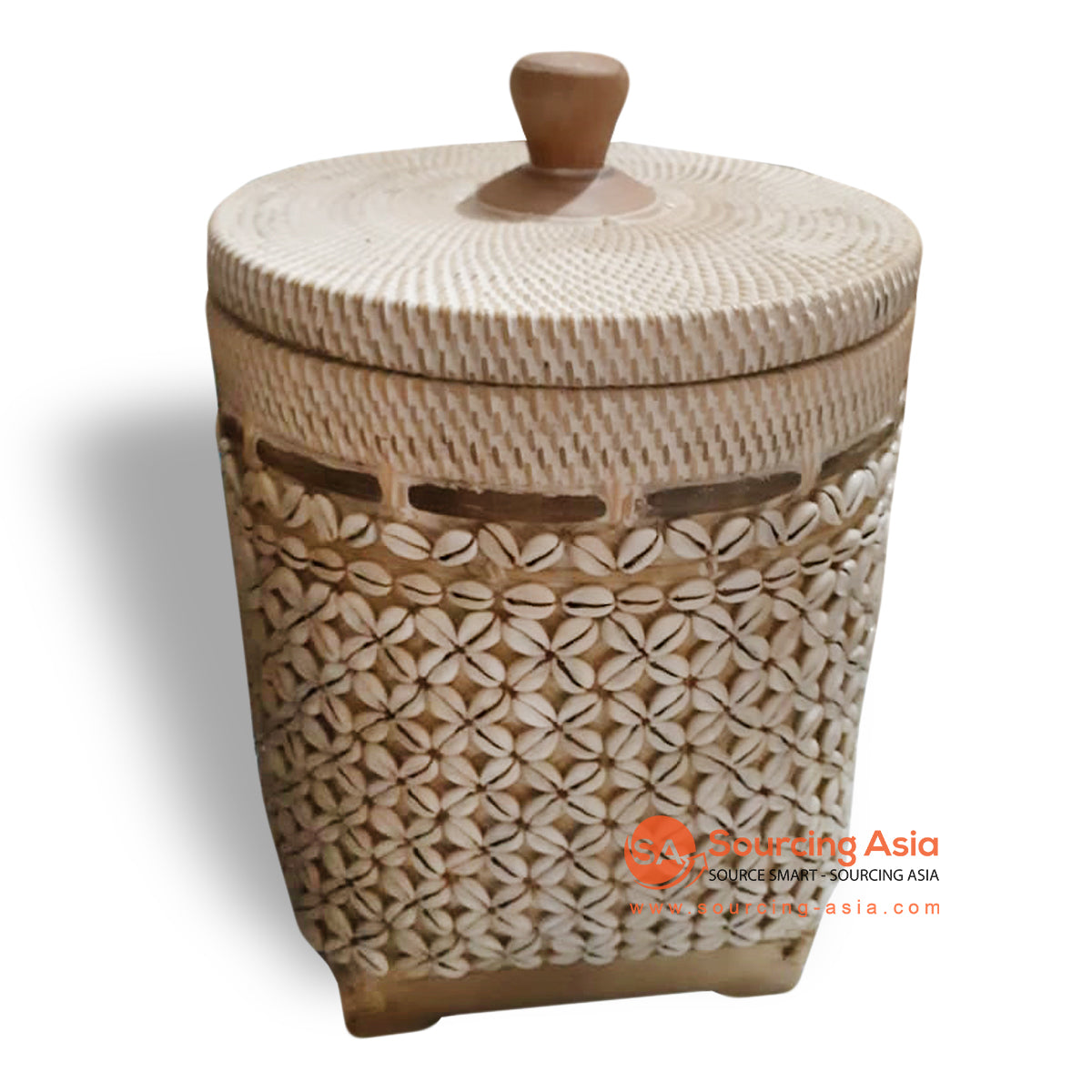 ALI071 NATURAL WOVEN RATTAN BASKET WITH SHELL ORNAMENT AND LID