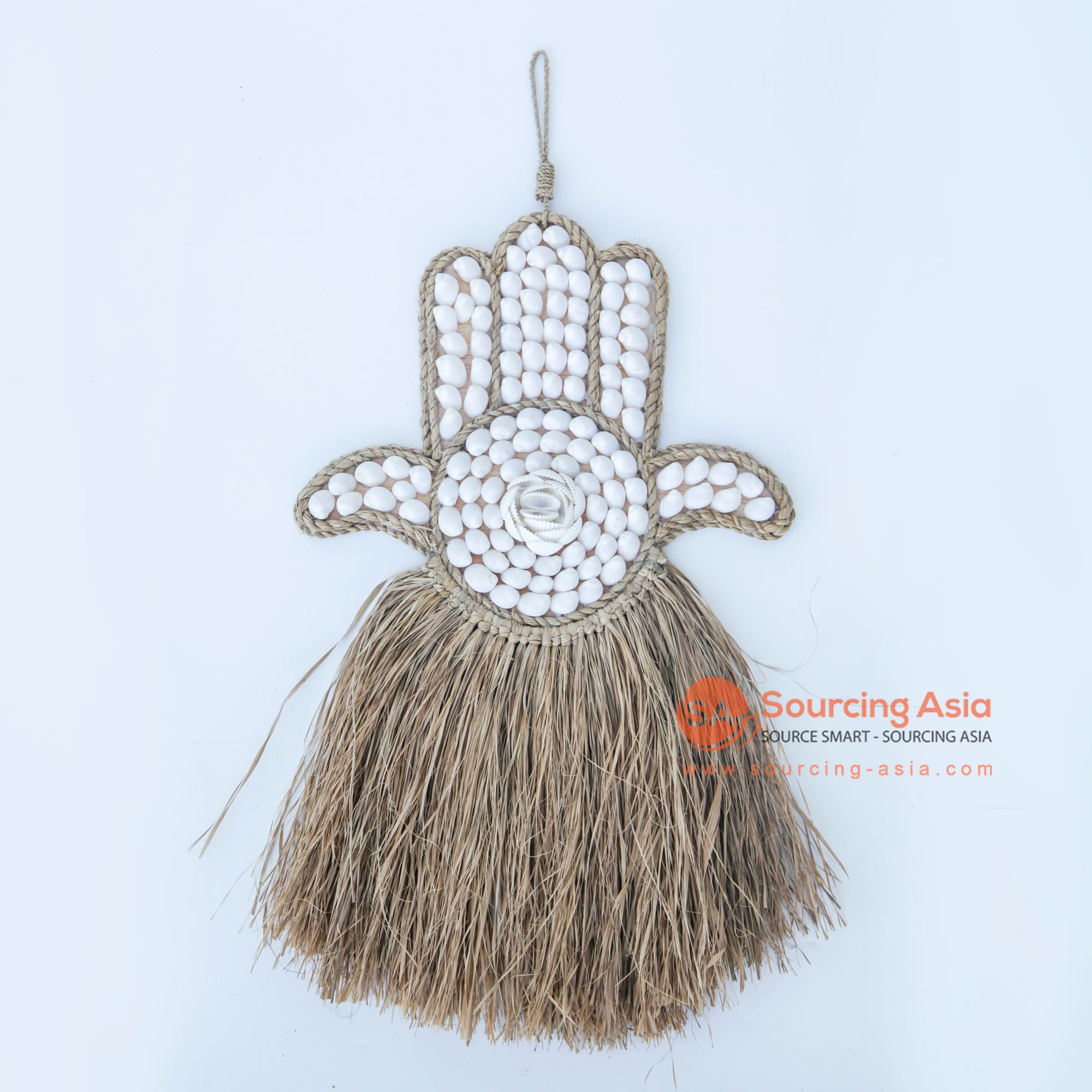 DHL032 NATURAL DRIED RAFFIA AND WHITE SHELL PALM HAND WALL DECORATION