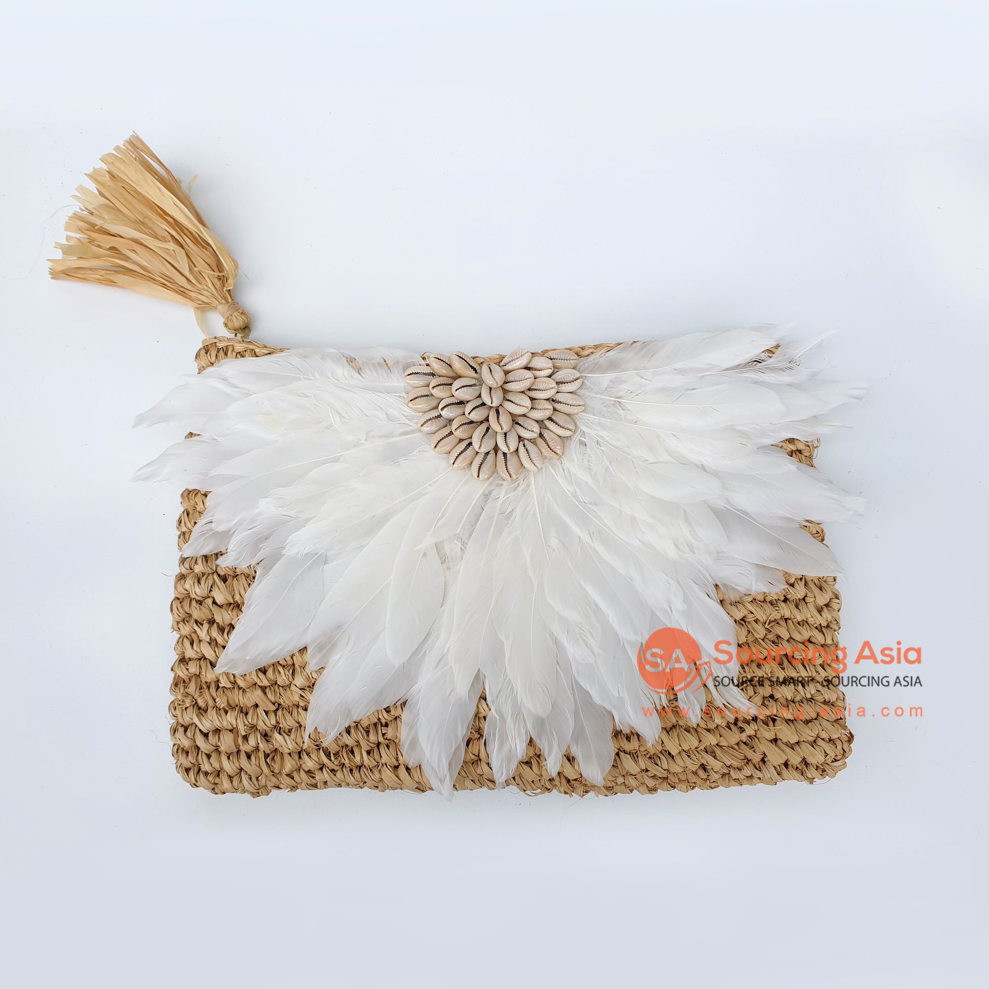 DHL090 NATURAL WATER HYACINTH, SHELL, AND WHITE FEATHERS PURSE