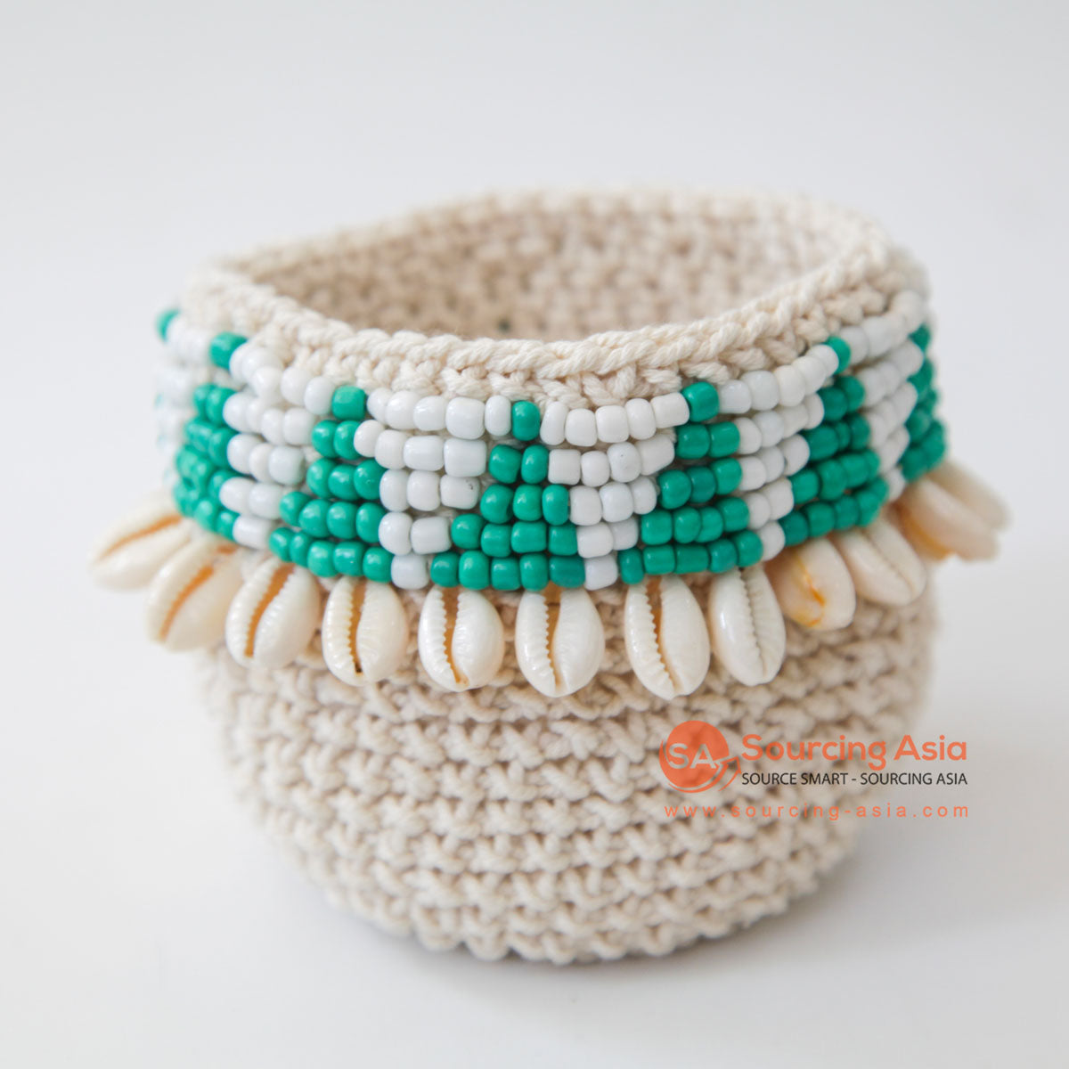 DHL112 CREAM, GREEN, AND WHITE MACRAME AND SHELL SMALL BASKET