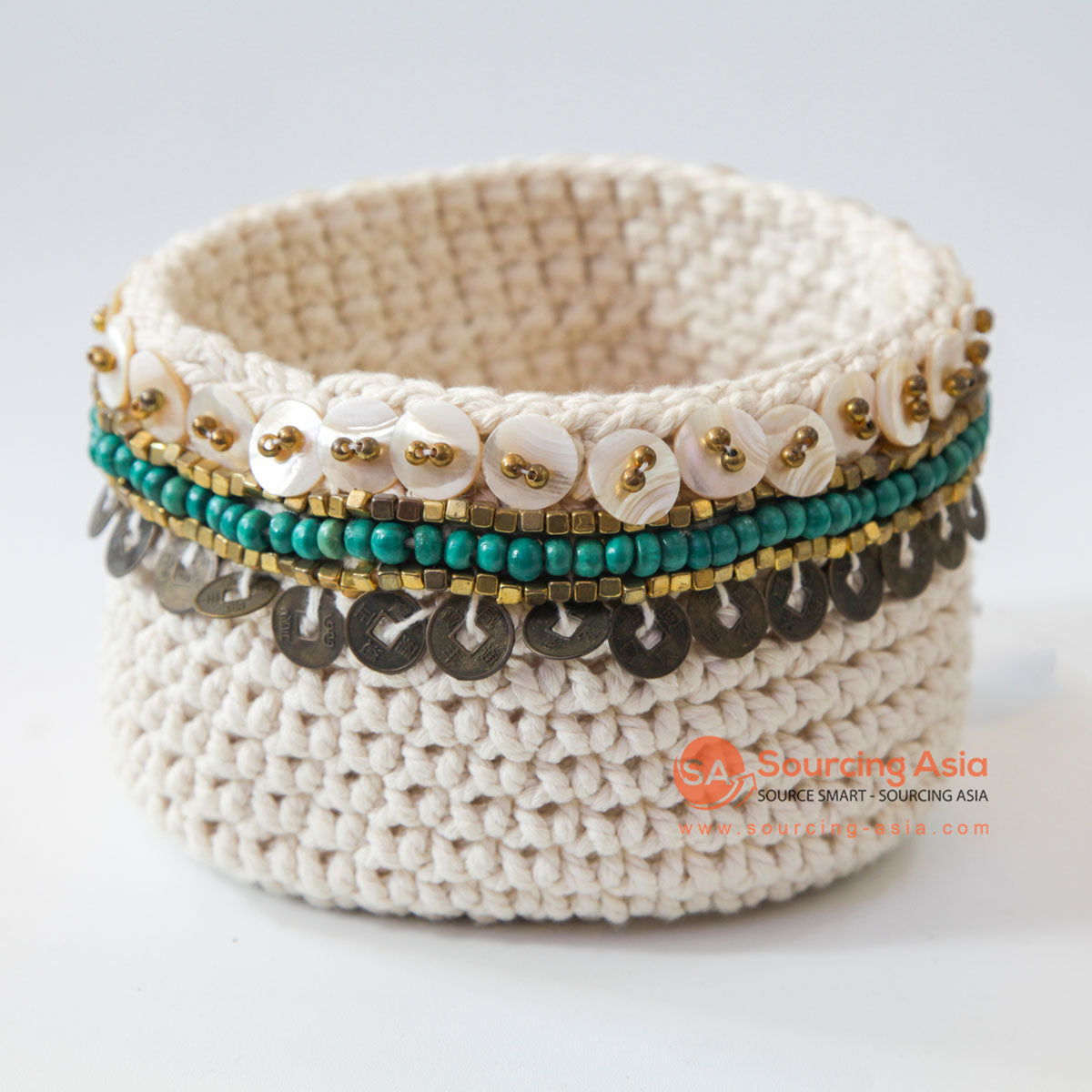 DHL121 WHITE MACRAME AND MIXED COLOR BEADS SMALL BASKET