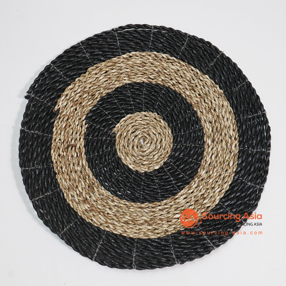 HBSC020-1 NATURAL WOVEN SEA GRASS AND BLACK PLASTIC ROUND DECORATIVE PLACEMAT