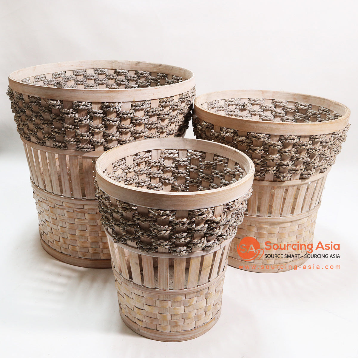 HBSC107 SET OF THREE NATURAL BAMBOO AND SEAGRASS BASKETS