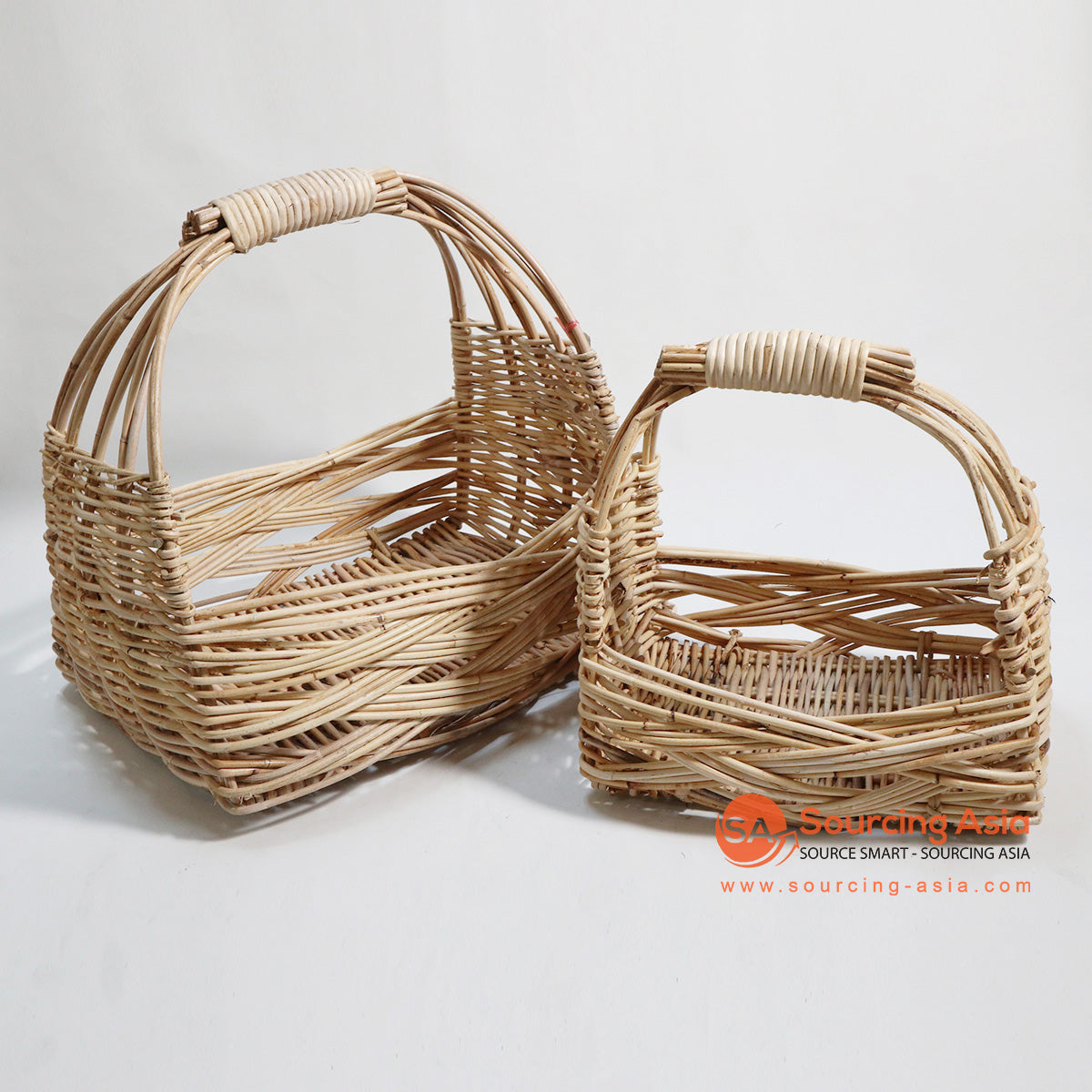 HBSC132 SET OF TWO NATURAL RATTAN FRUIT BASKETS