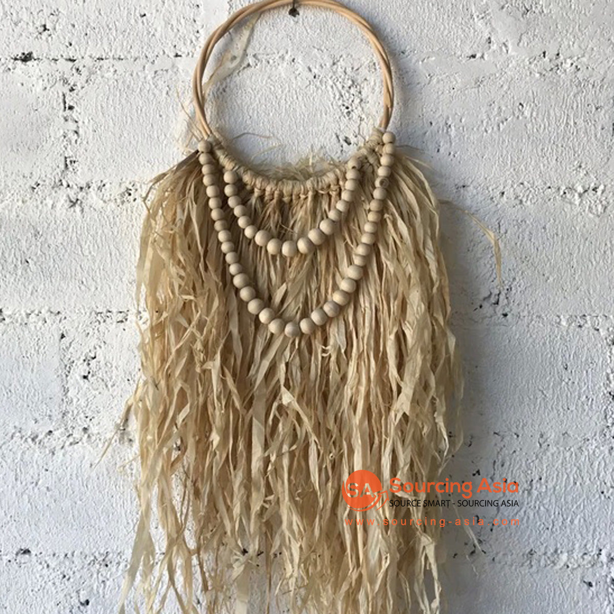 KHLV093 LARGE TIMBER BEADS AND RAFFIA THREADS HANGING WALL DECORATION