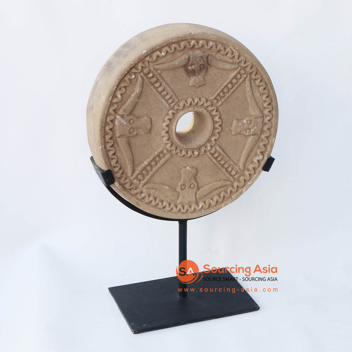 KNTC026 BROWN STONE SUMBANESE STYLE DISC ON STAND DECORATION