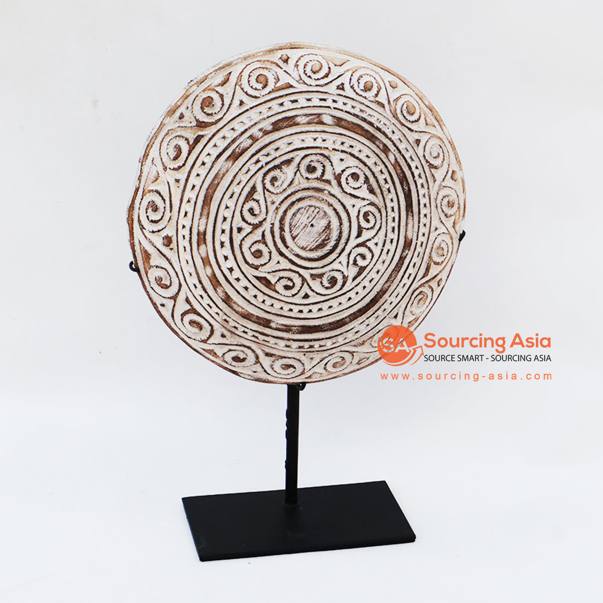 KNTC112 BROWN SUAR WOOD ROUND DISC ON STAND DECORATION WITH WHITE TRIBAL LINING