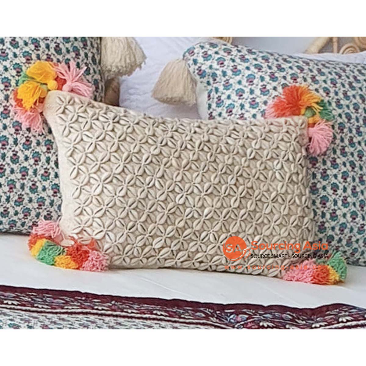 MAC231 NATURAL COTTON COVER CUSHION WITH SHELL AND TASSELS (PRICE WITHOUT INNER)