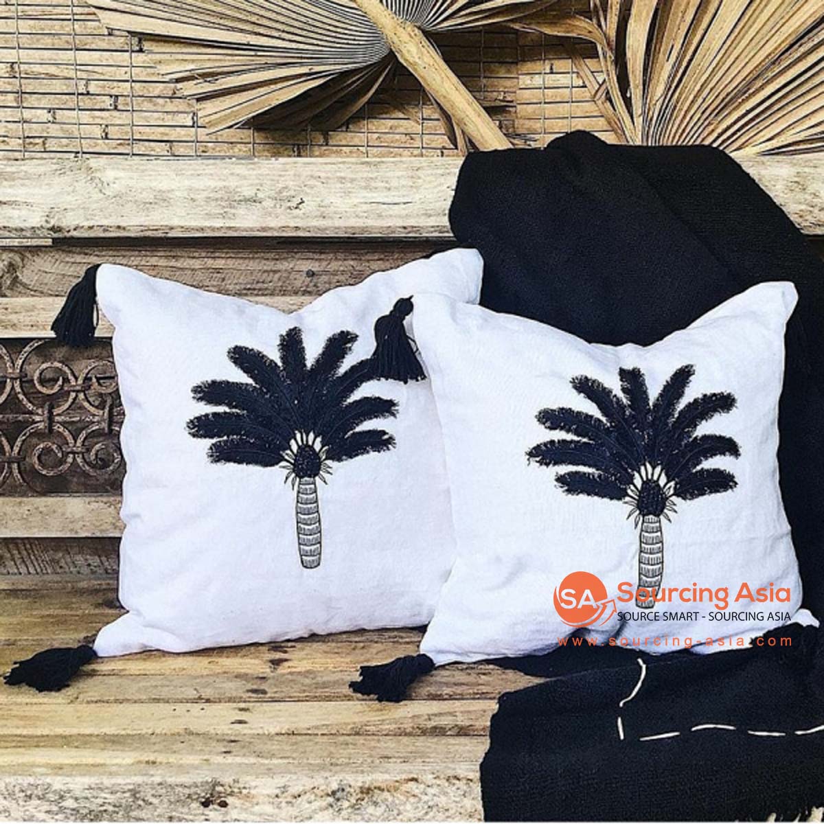 MAC338 WHITE COTTON CUSHION COVER WITH PALM TREE EMBROIDERY AND TASSELS (PRICE WITHOUT INNER)