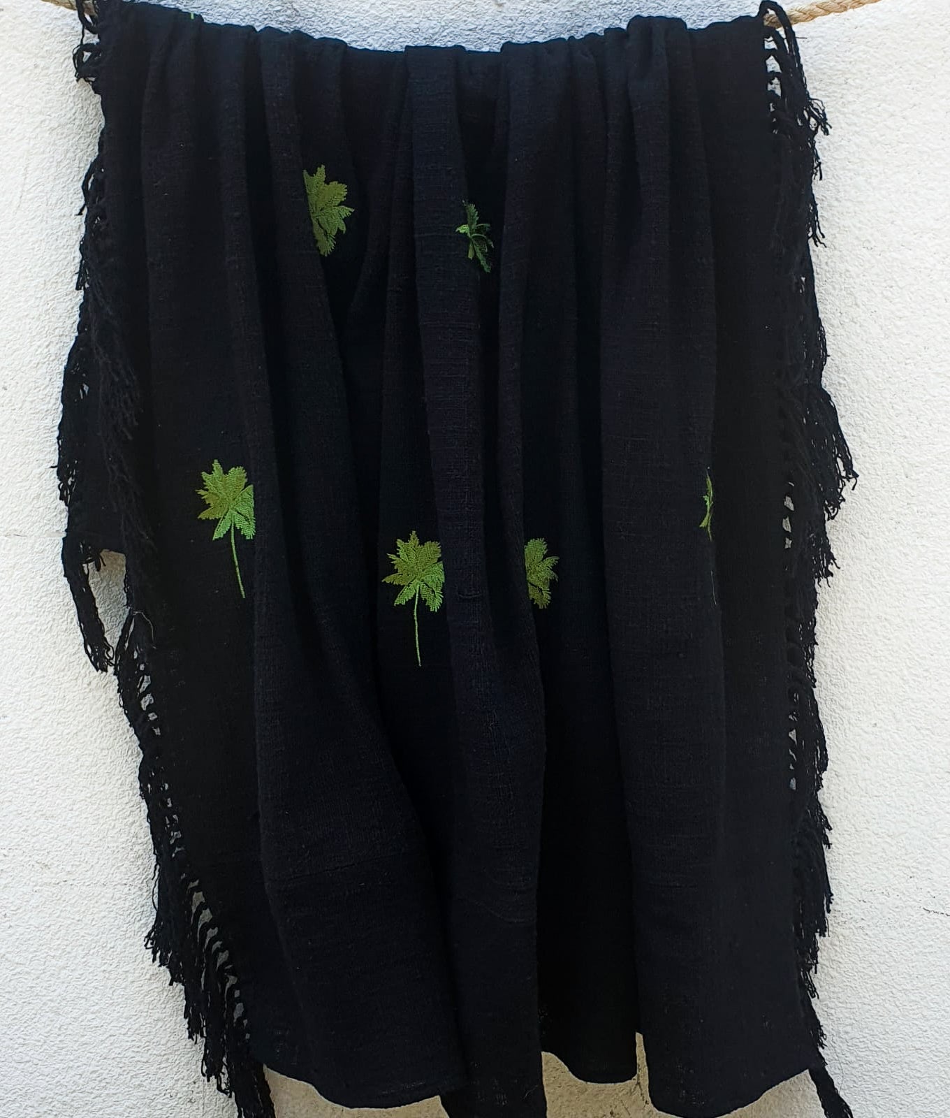 MAC361 BLACK RAW COTTON THROW WITH PALM EMBROIDERY AND FRINGE