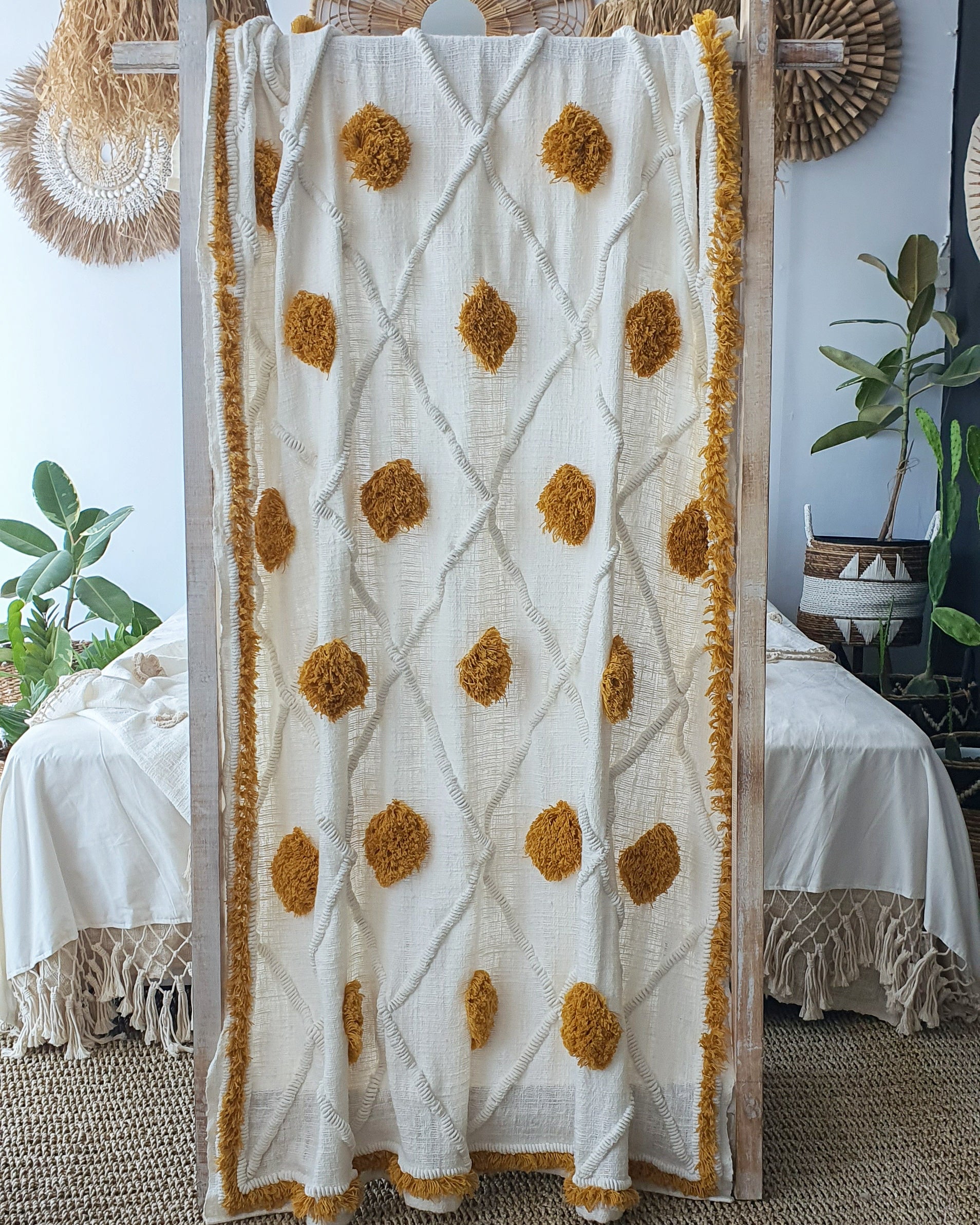 MAC378 OFF WHITE RAW COTTON THROW WITH EMBROIDERY