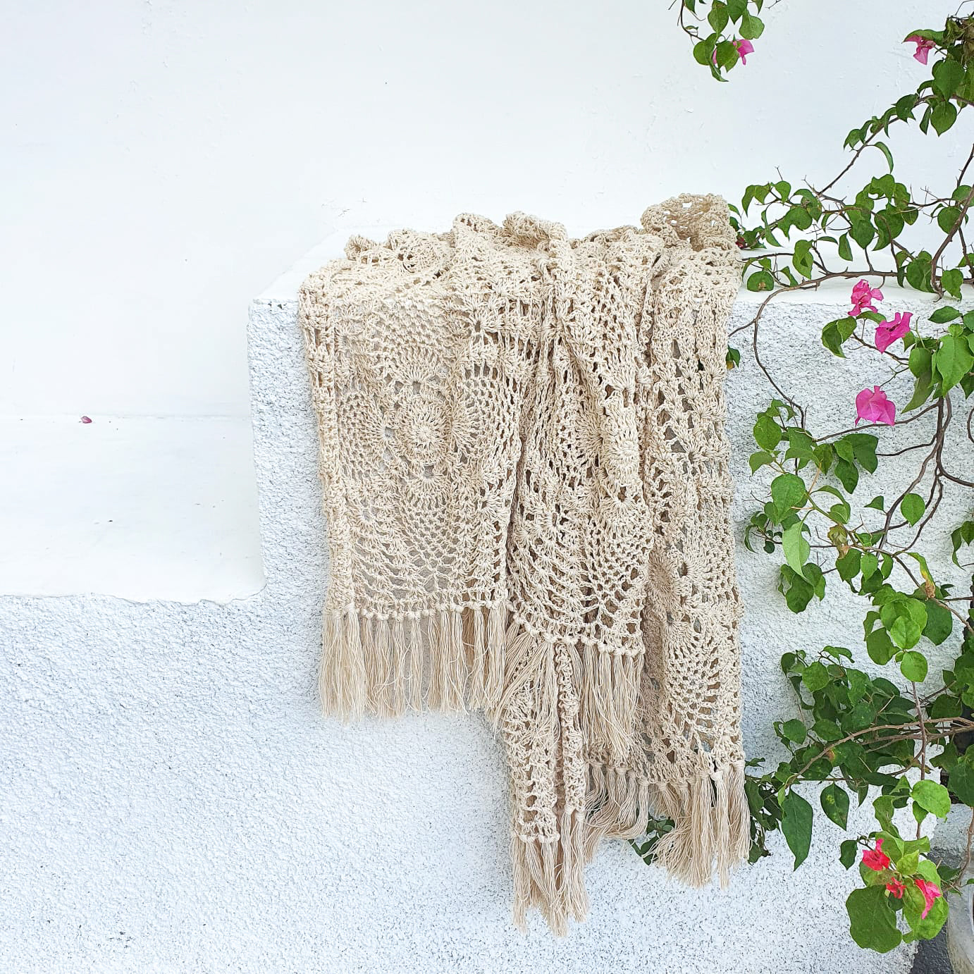 MAC389-1 NATURAL CROCHET THROW WITH FRINGE