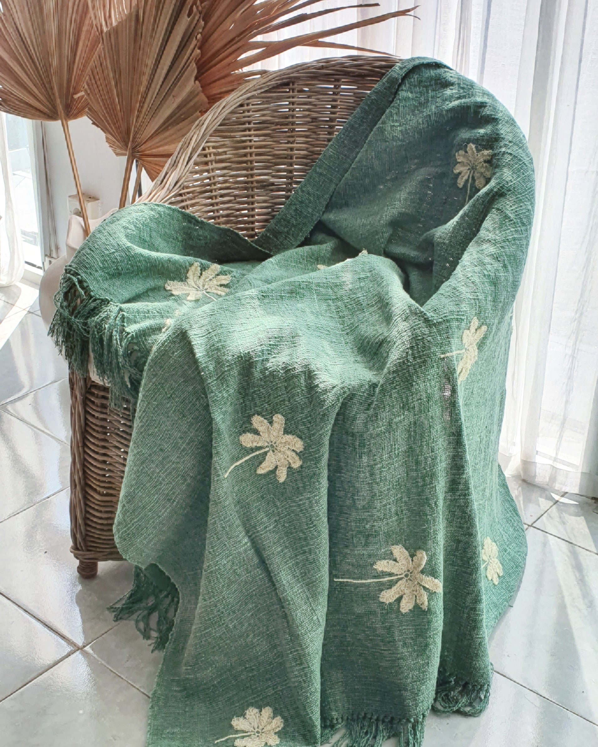 MAC398 SAGE GREEN RAW COTTON THROW WITH PALM EMBROIDERY AND FRINGE