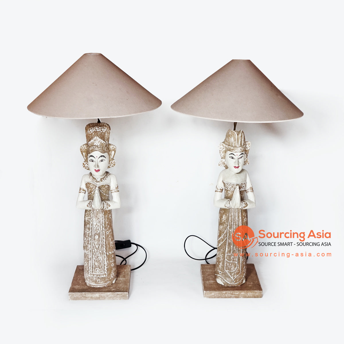 MANC092 SET OF TWO BALINESE COUPLE LAMPS WITH LAMP SHADE