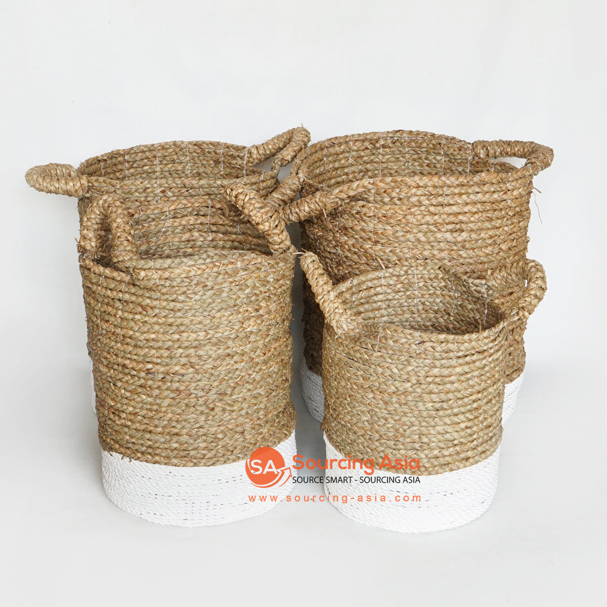 MRC111 SET OF FOUR NATURAL WATER GRASS AND WHITE SEAGRASS BASKETS WITH HANDLE