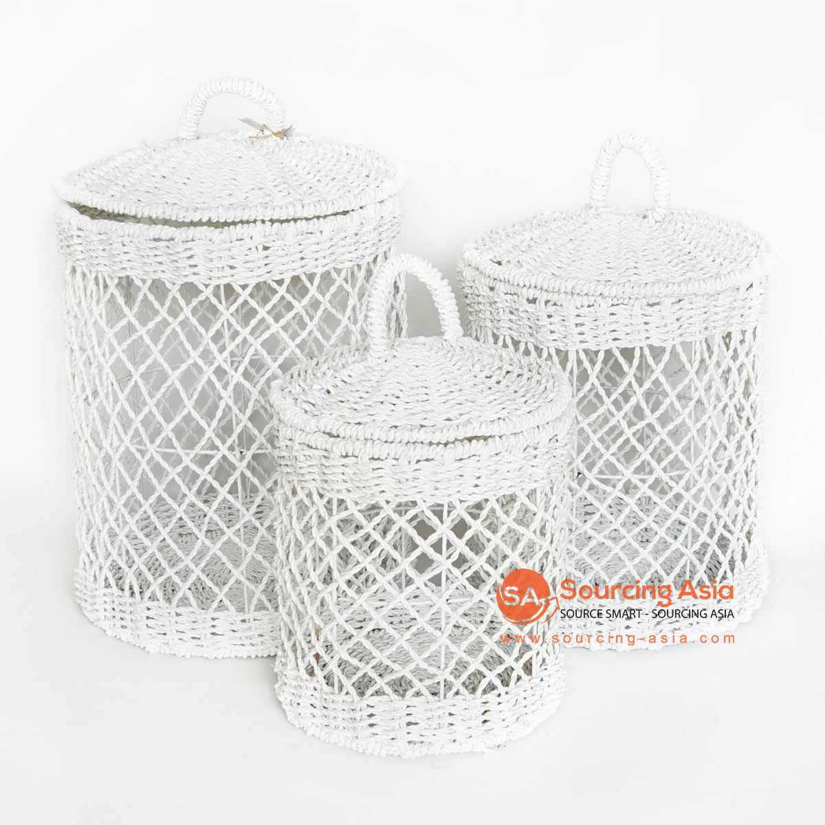 MRC115 SET OF THREE WHITE SEAGRASS BASKETS WITH LID