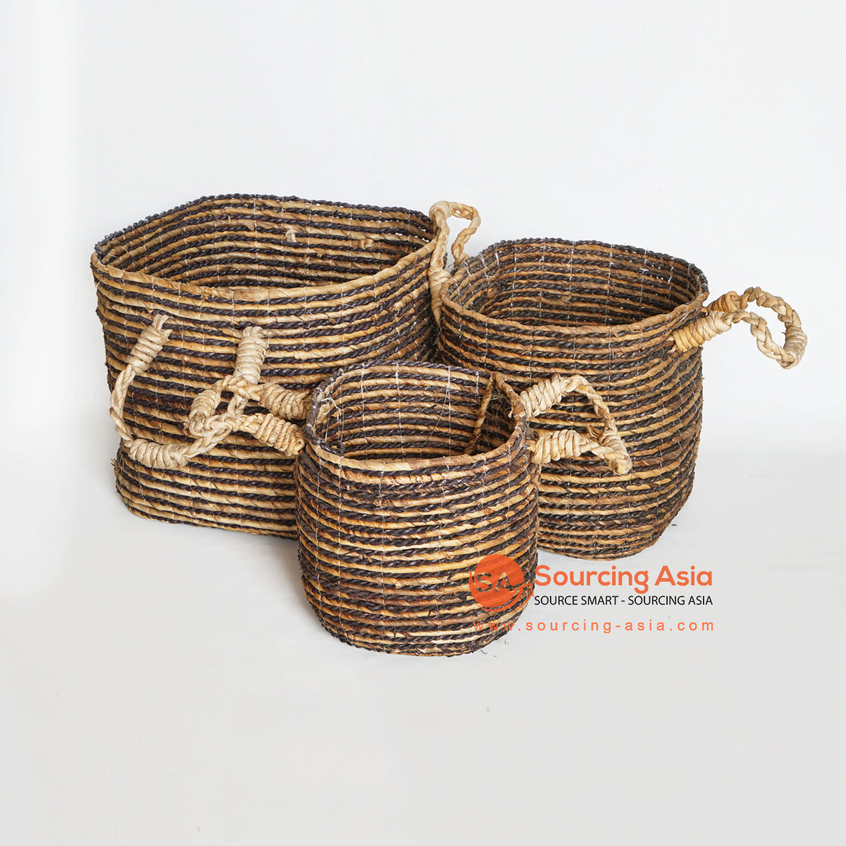 MRC117 SET OF THREE NATURAL BANANA FIBER AND BLACK SEAGRASS BASKETS WITH HANDLE