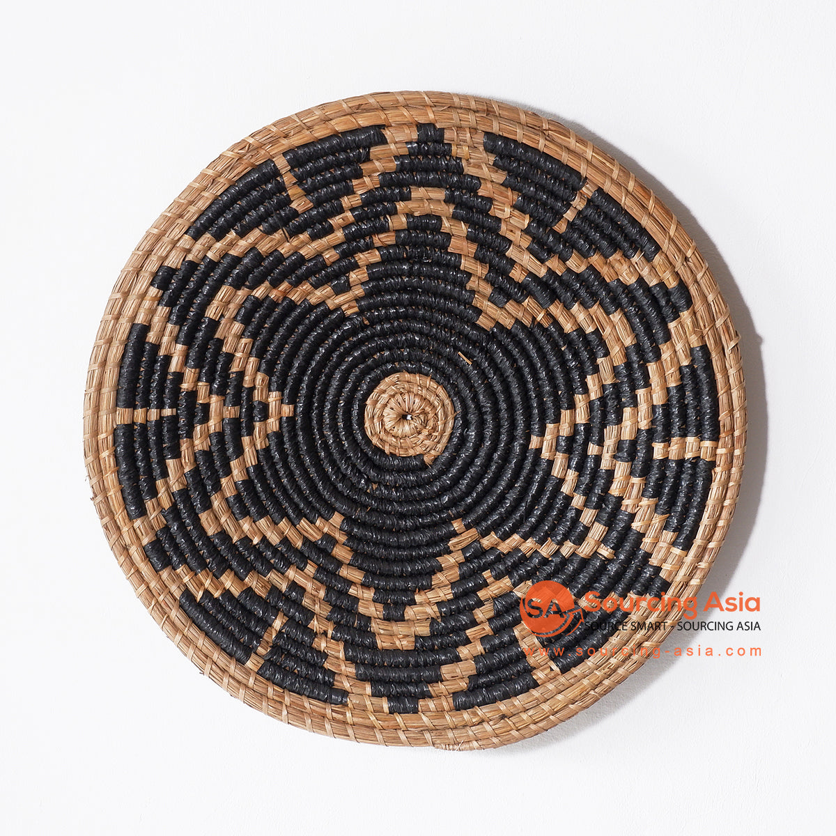 MRC213 NATURAL MENDONG AND BLACK RAFFIA ROUND WALL DECORATION