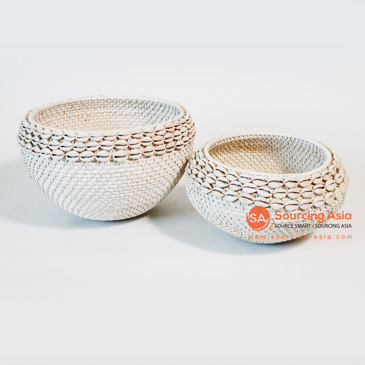 MTIC037 SET OF TWO WHITE WASH RATTAN SMALL BASKETS WITH SHELL