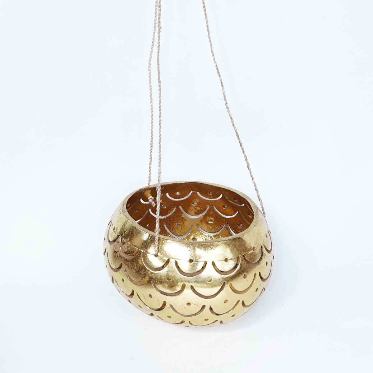MULC056 GOLDEN OLD COCONUT SHELL FISH SCALE CARVED HANGING BOWL