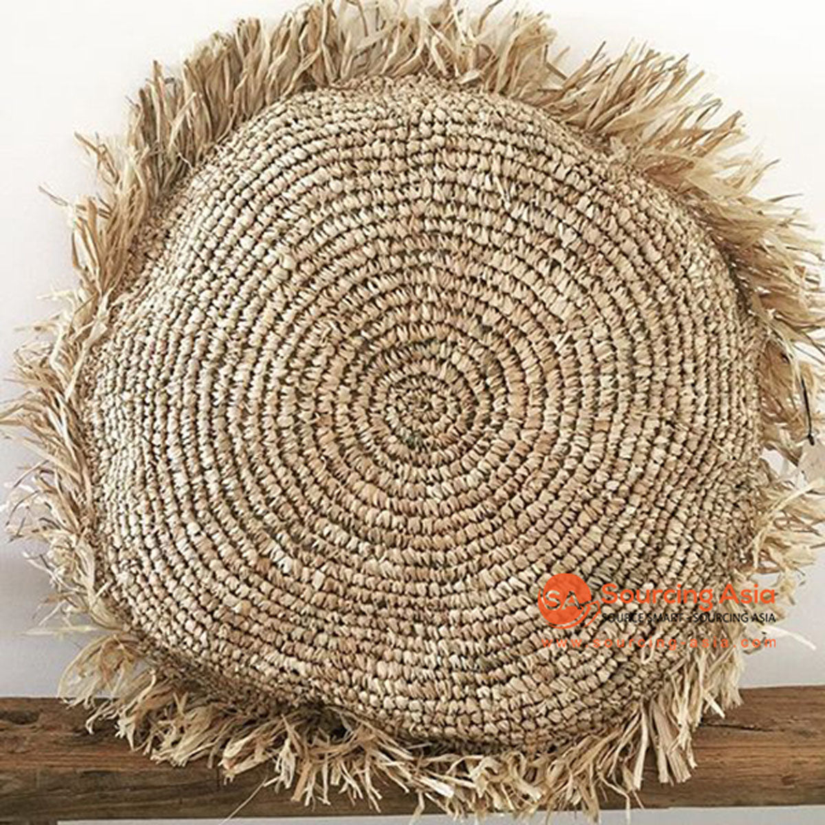 SHL049C NATURAL RAFFIA ROUND CUSHION WITH FRINGE (PRICE WITH INNER)