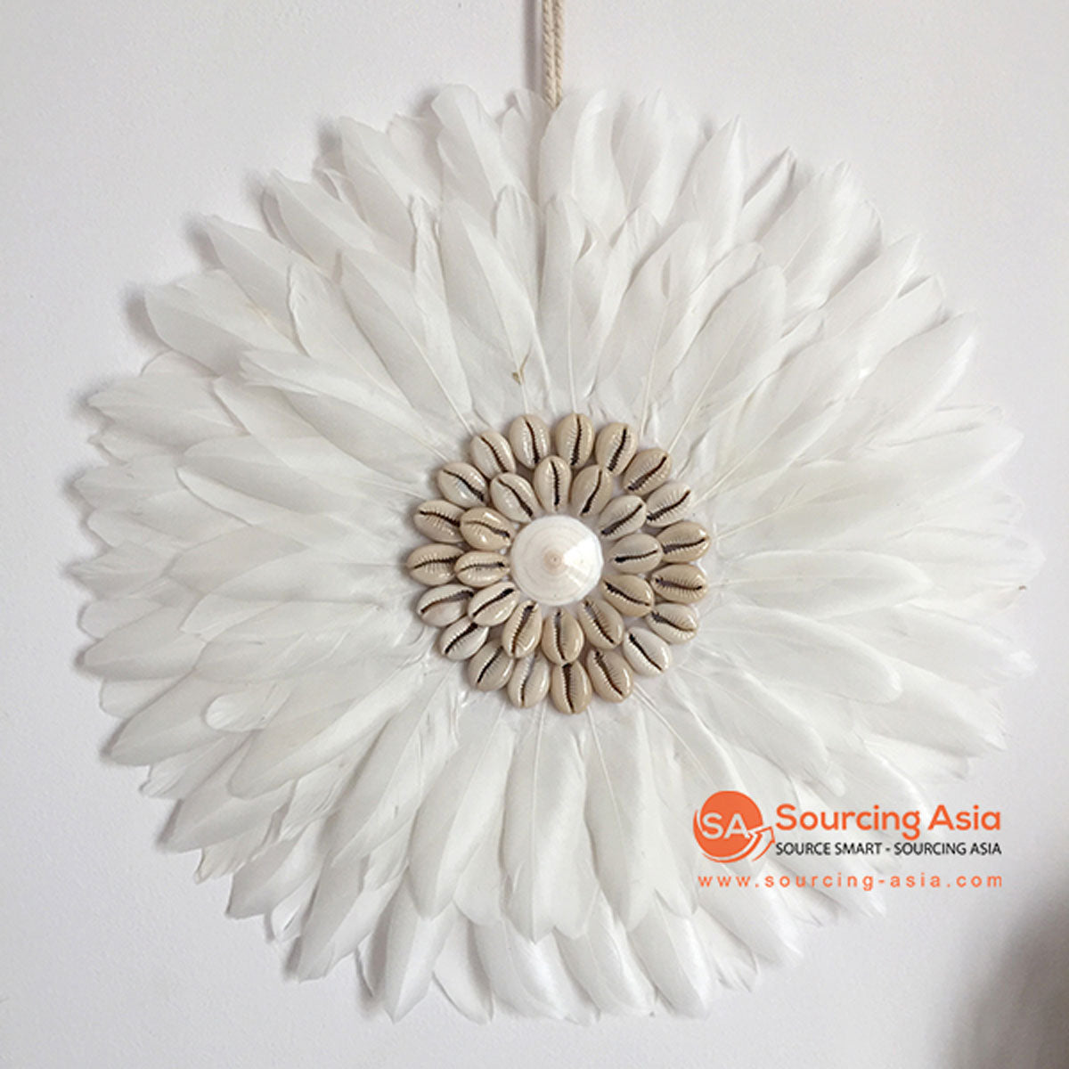 SHL076-12 WHITE FEATHER AND NATURAL COWRIE SHELL JUJU WALL DECORATION