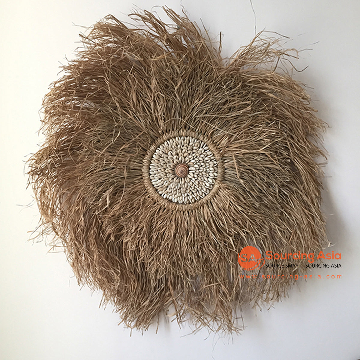 SHL170-11 NATURAL RAFFIA FRINGE AND NATURAL CREAM SHELL WALL DECORATION